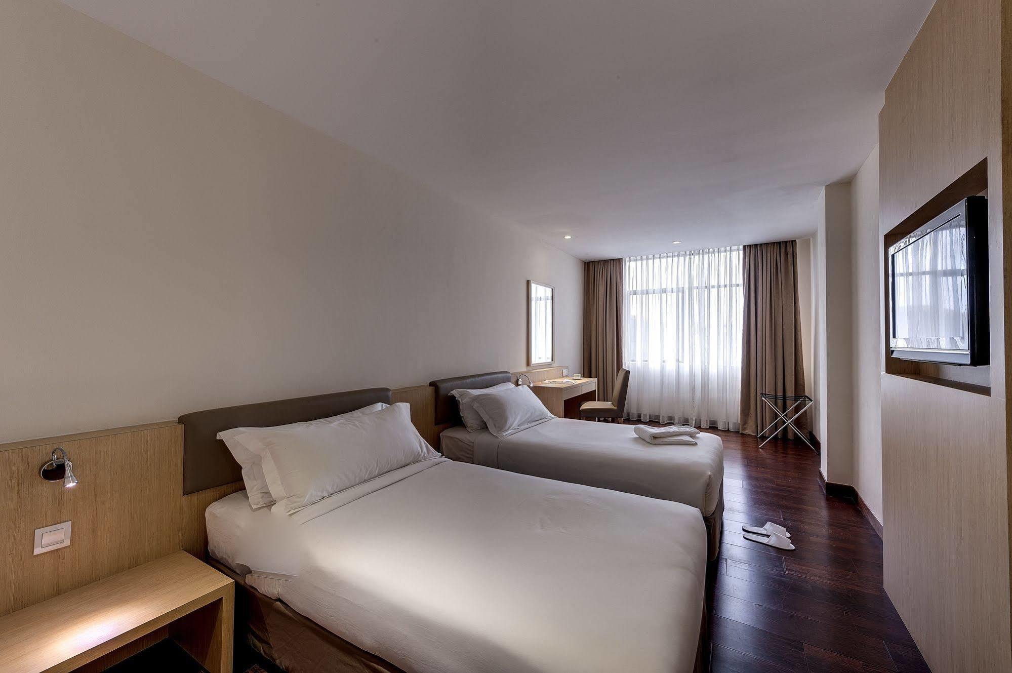 Rocana Hotel Kuantan Exterior photo